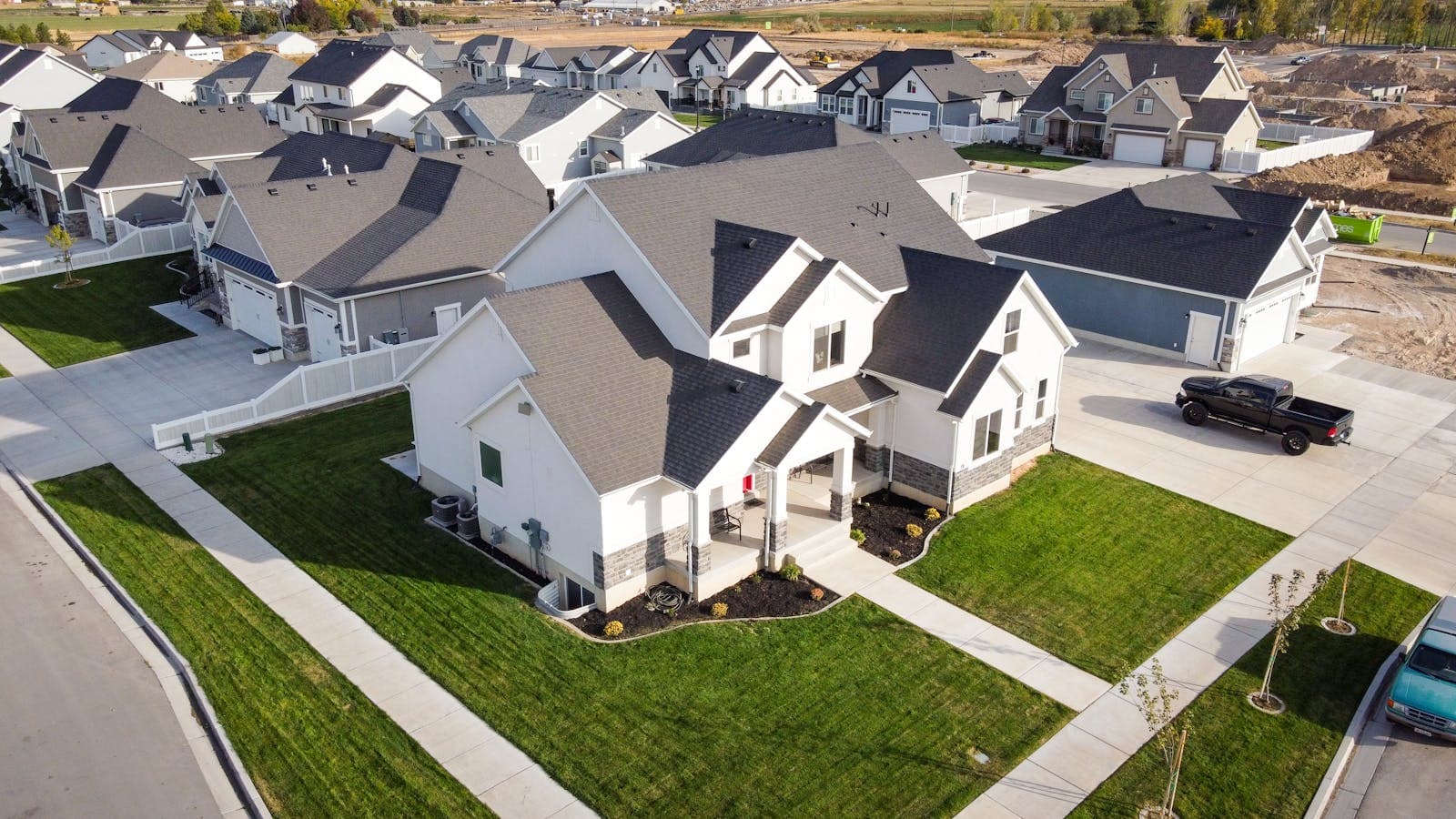 Leander, Texas hill country residential neighborhood